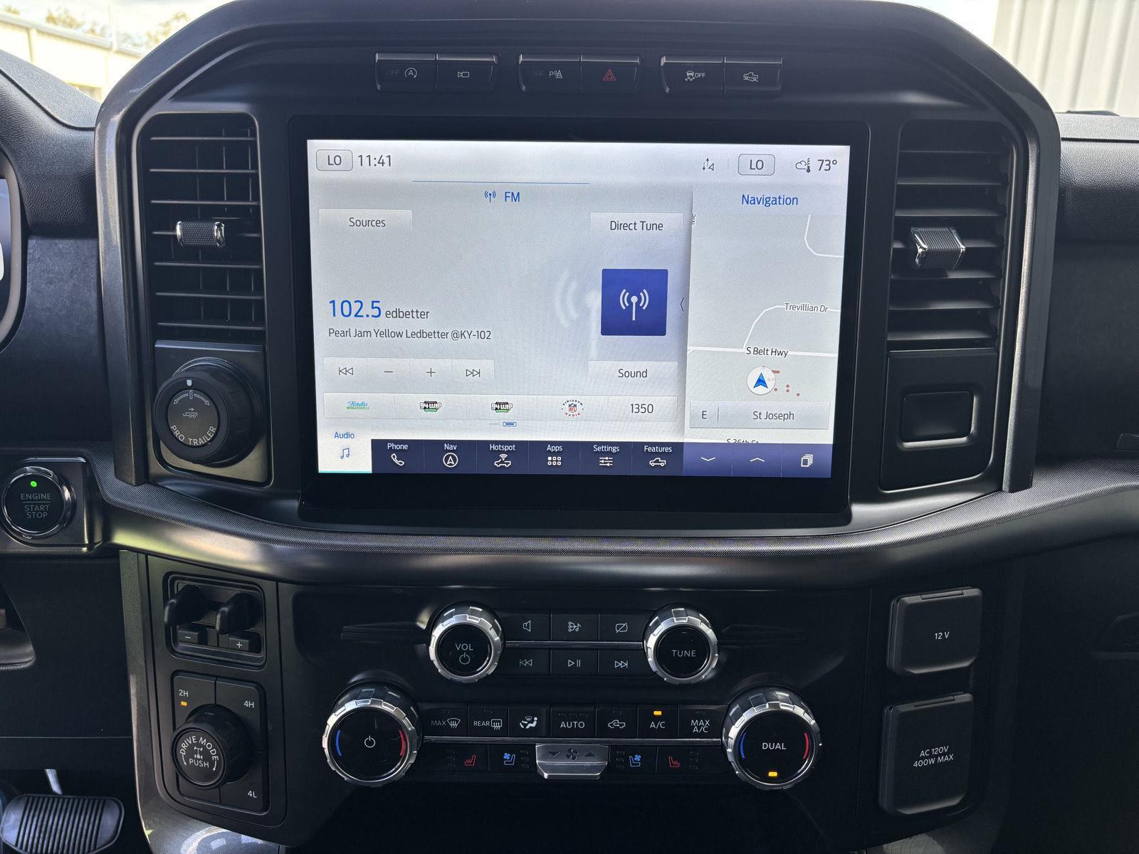 Vehicle photo 25