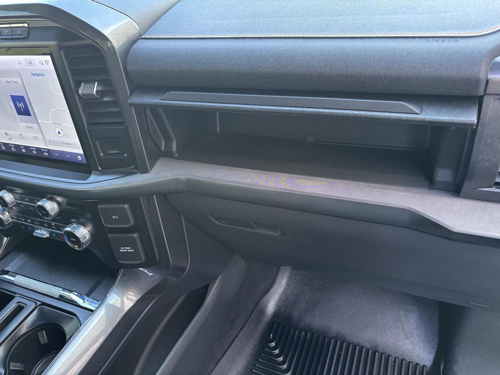 Vehicle photo 36