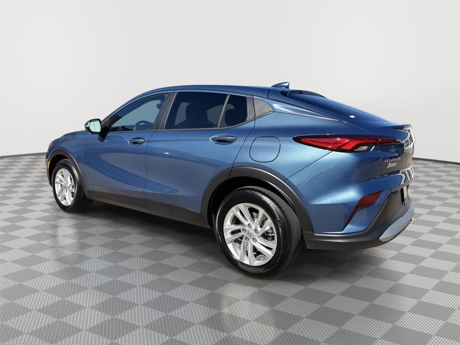 Vehicle photo 5