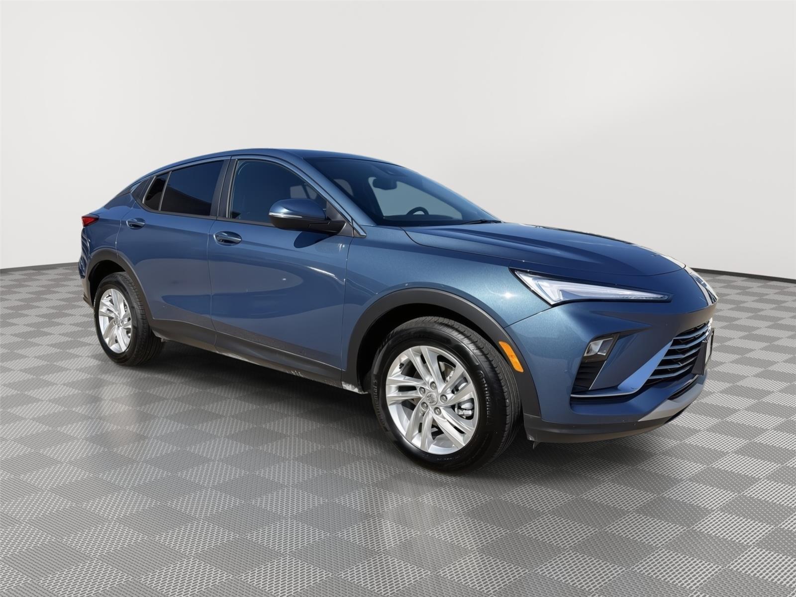 Vehicle photo 9
