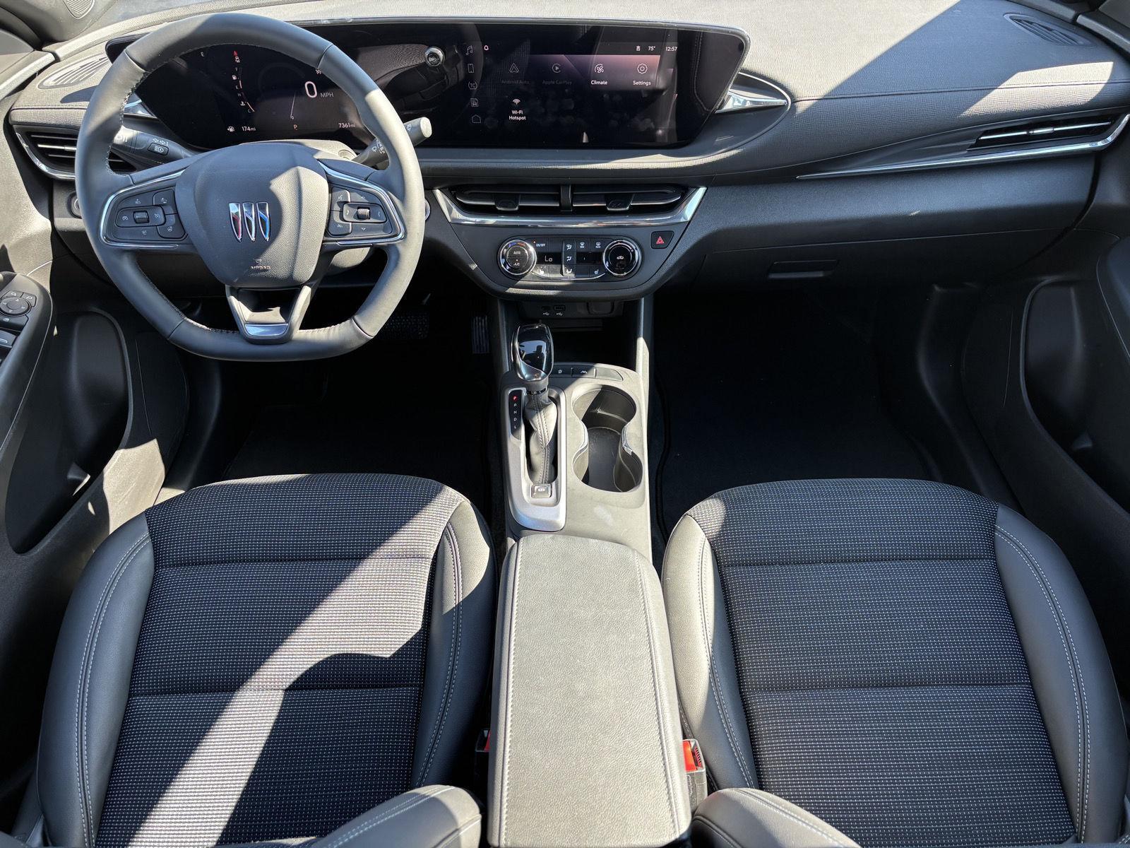 Vehicle photo 20