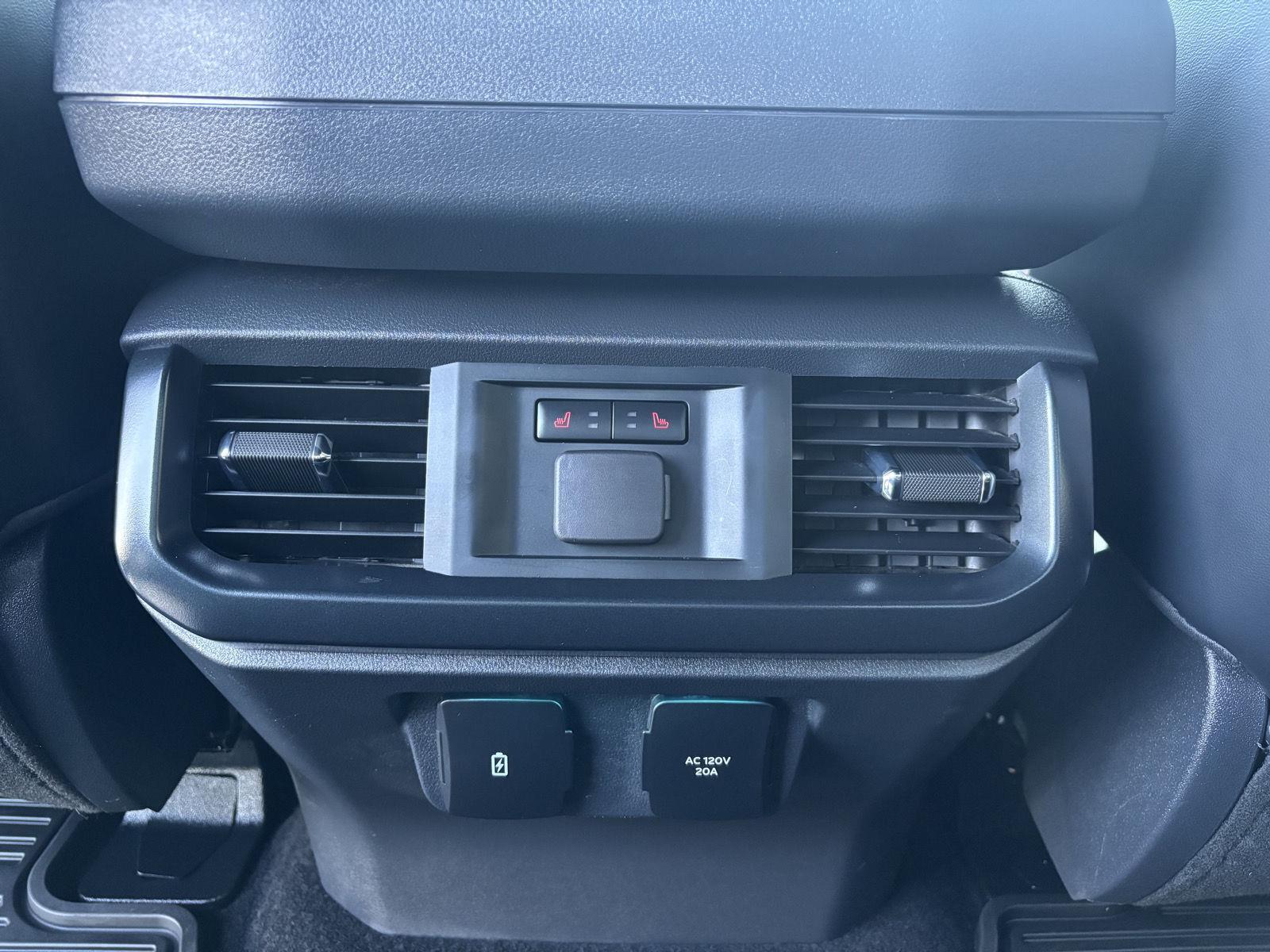 Vehicle photo 40