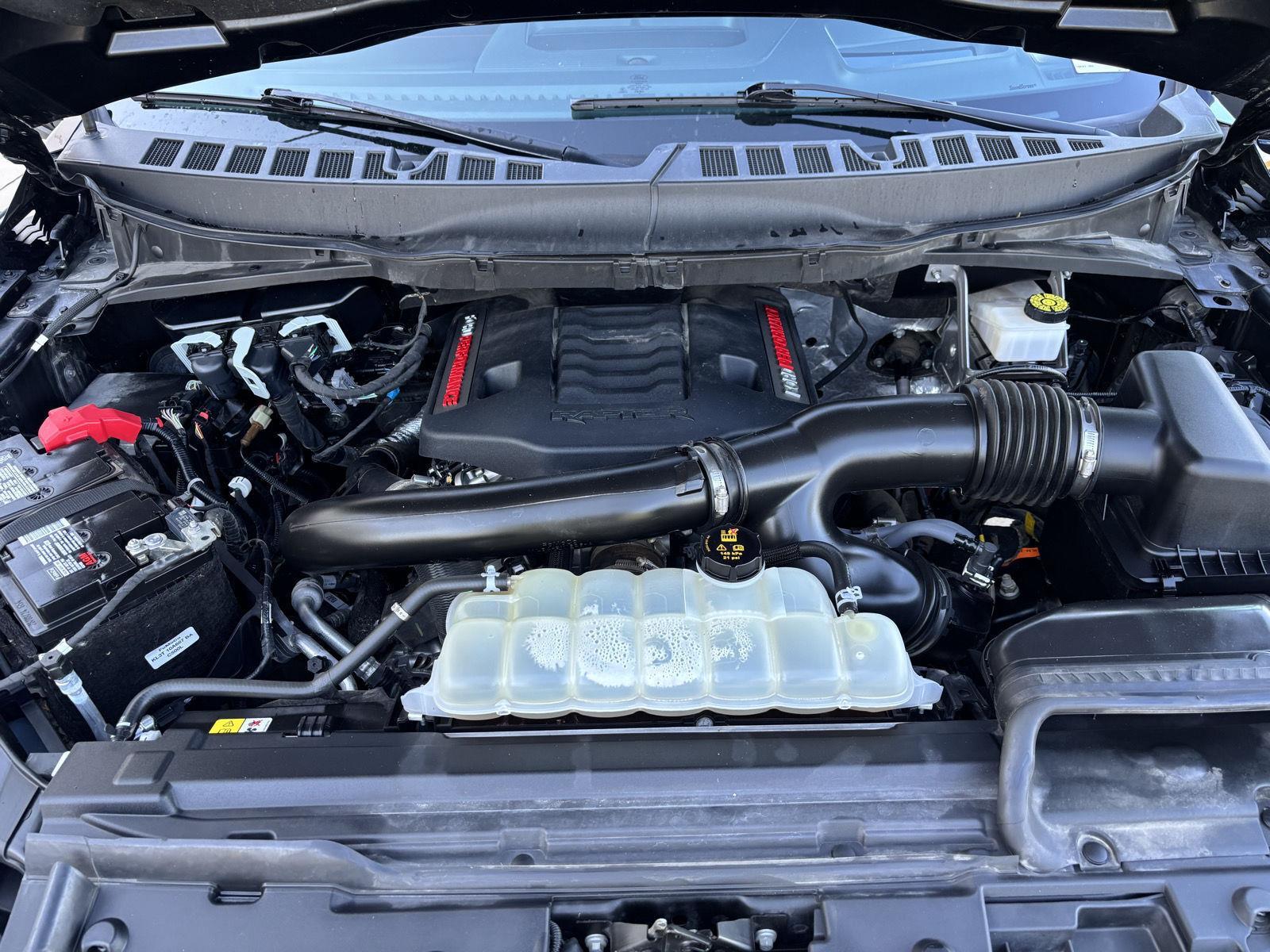 Vehicle photo 44