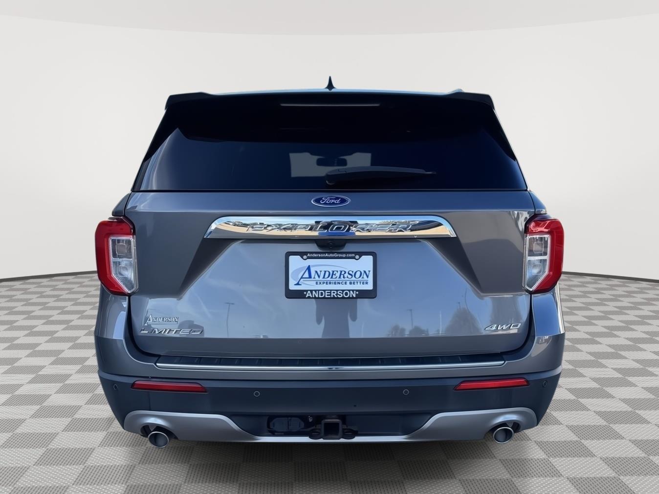 Vehicle photo 9
