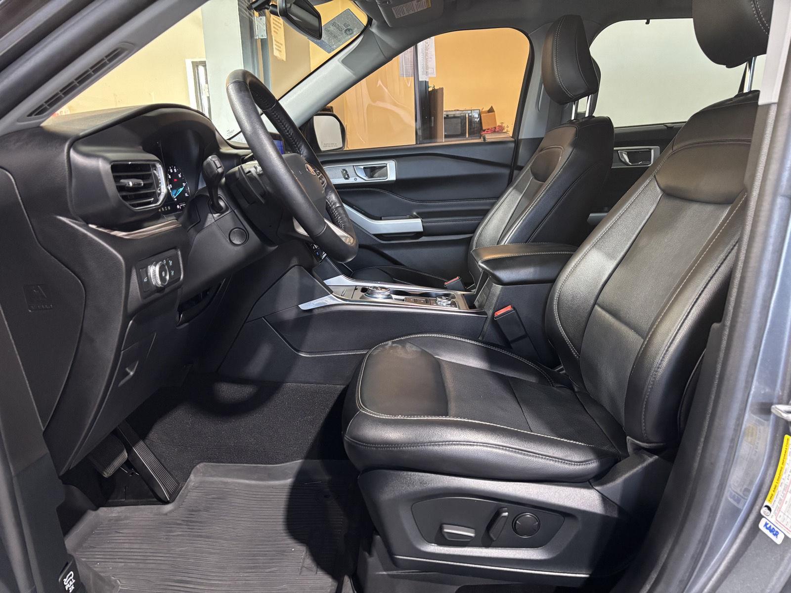 Vehicle photo 20