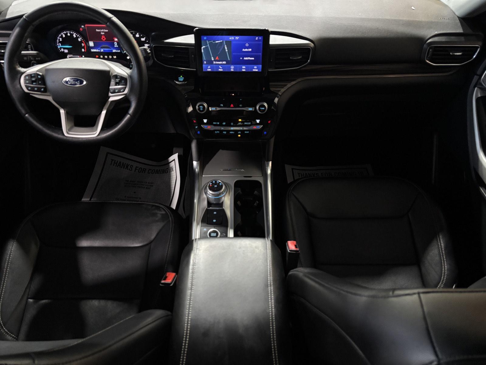 Vehicle photo 23