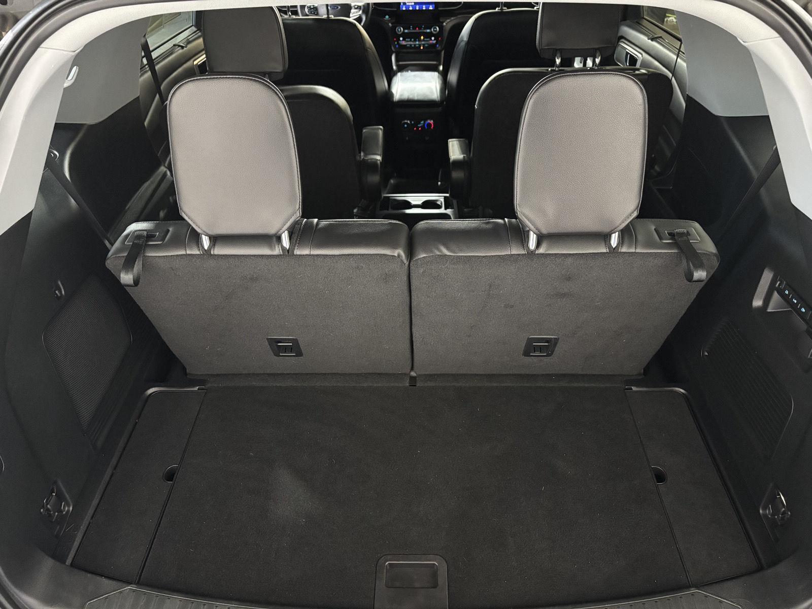Vehicle photo 43