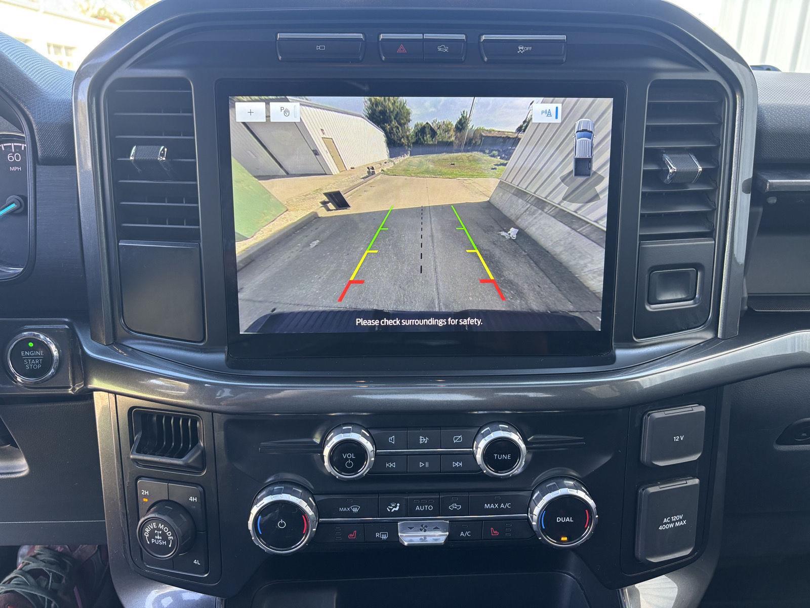Vehicle photo 26
