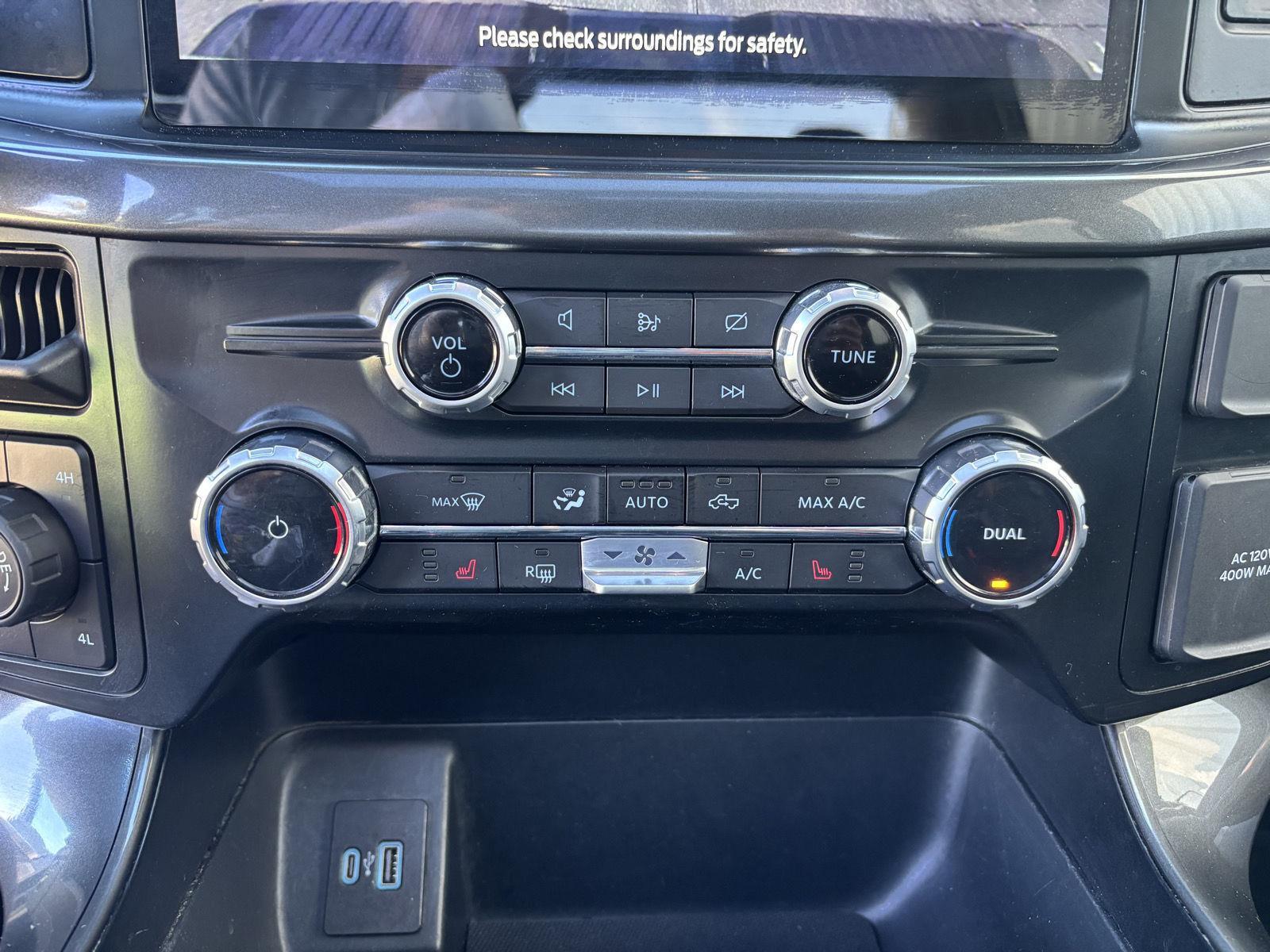 Vehicle photo 27