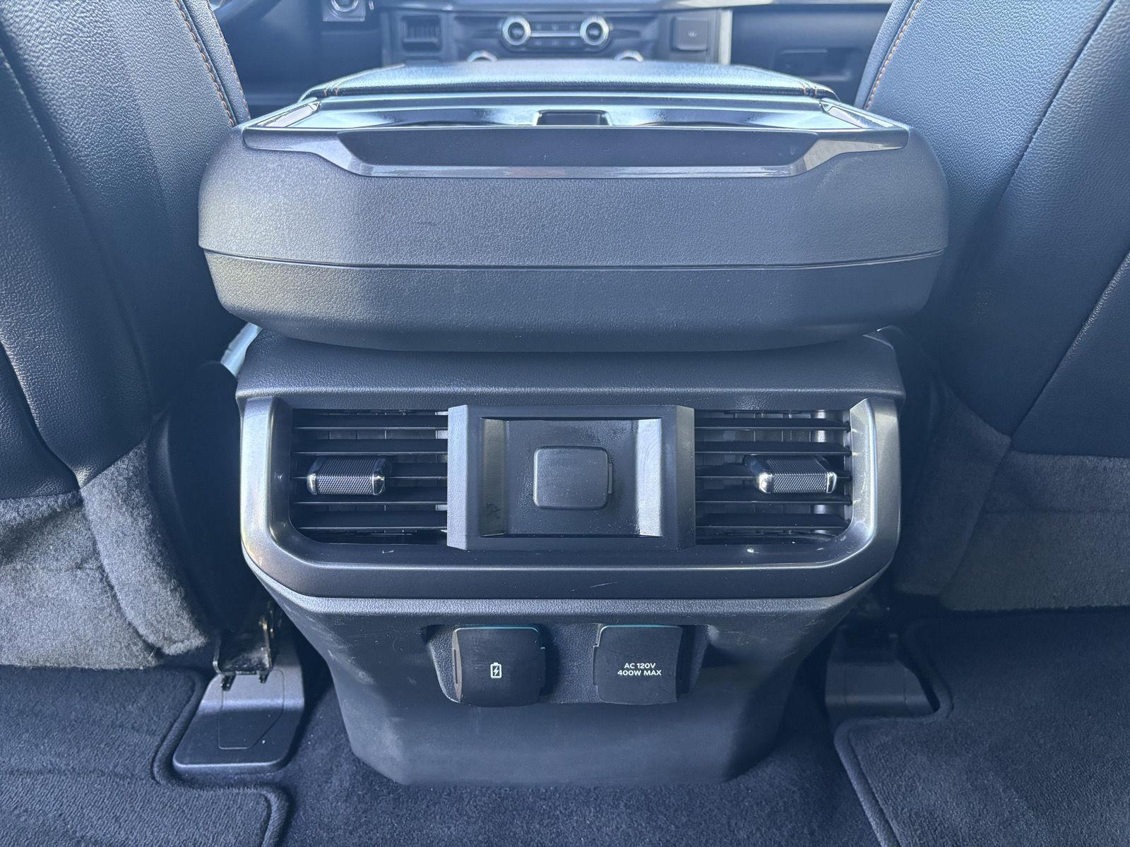 Vehicle photo 39