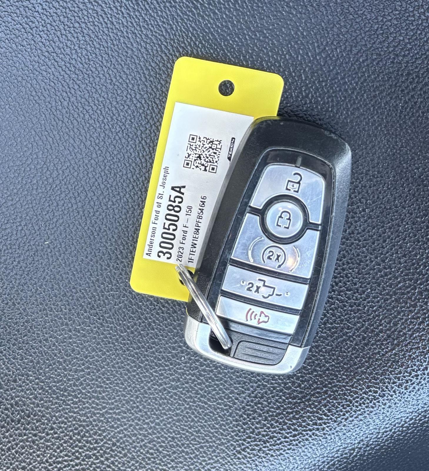 Vehicle photo 49