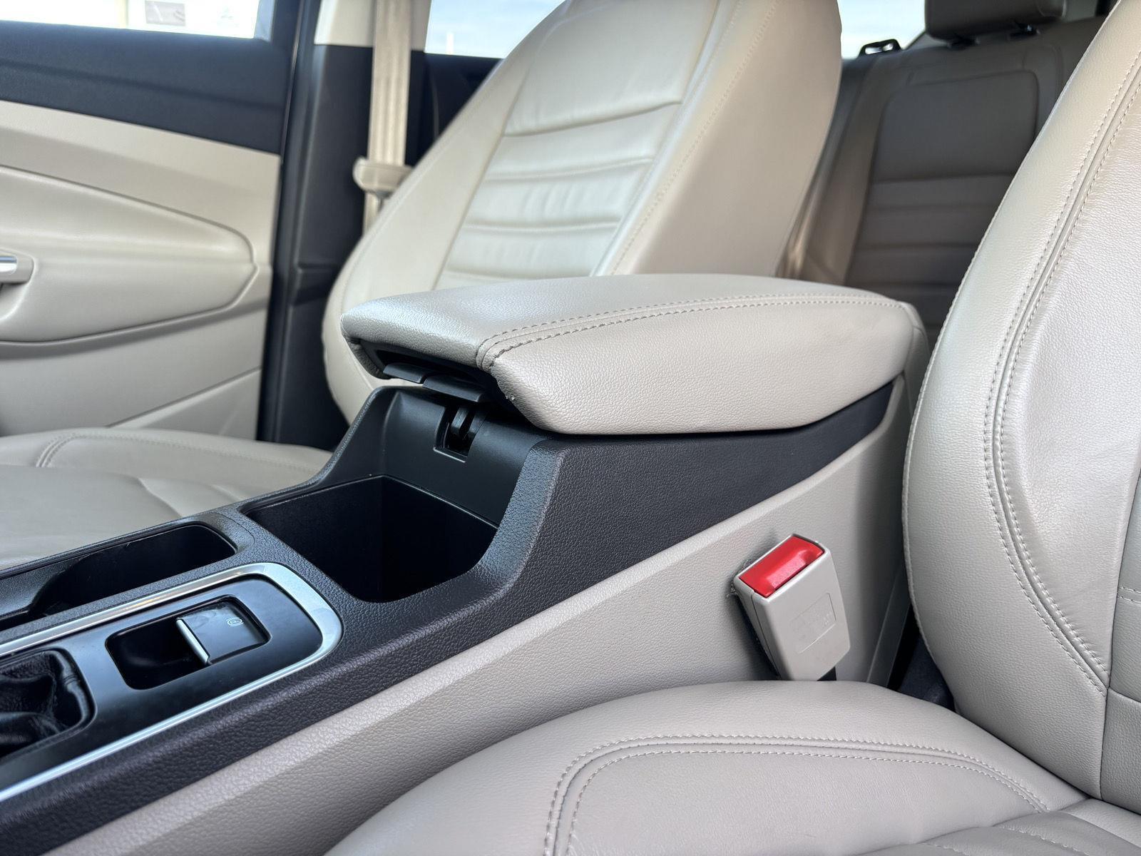 Vehicle photo 36