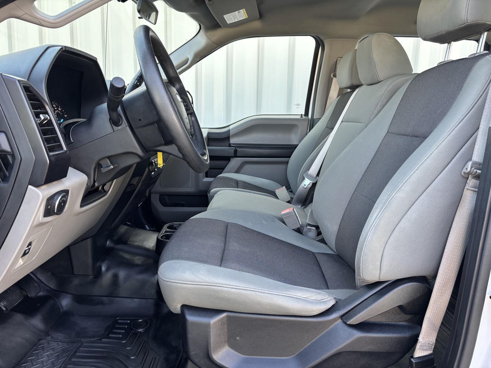 Vehicle photo 20
