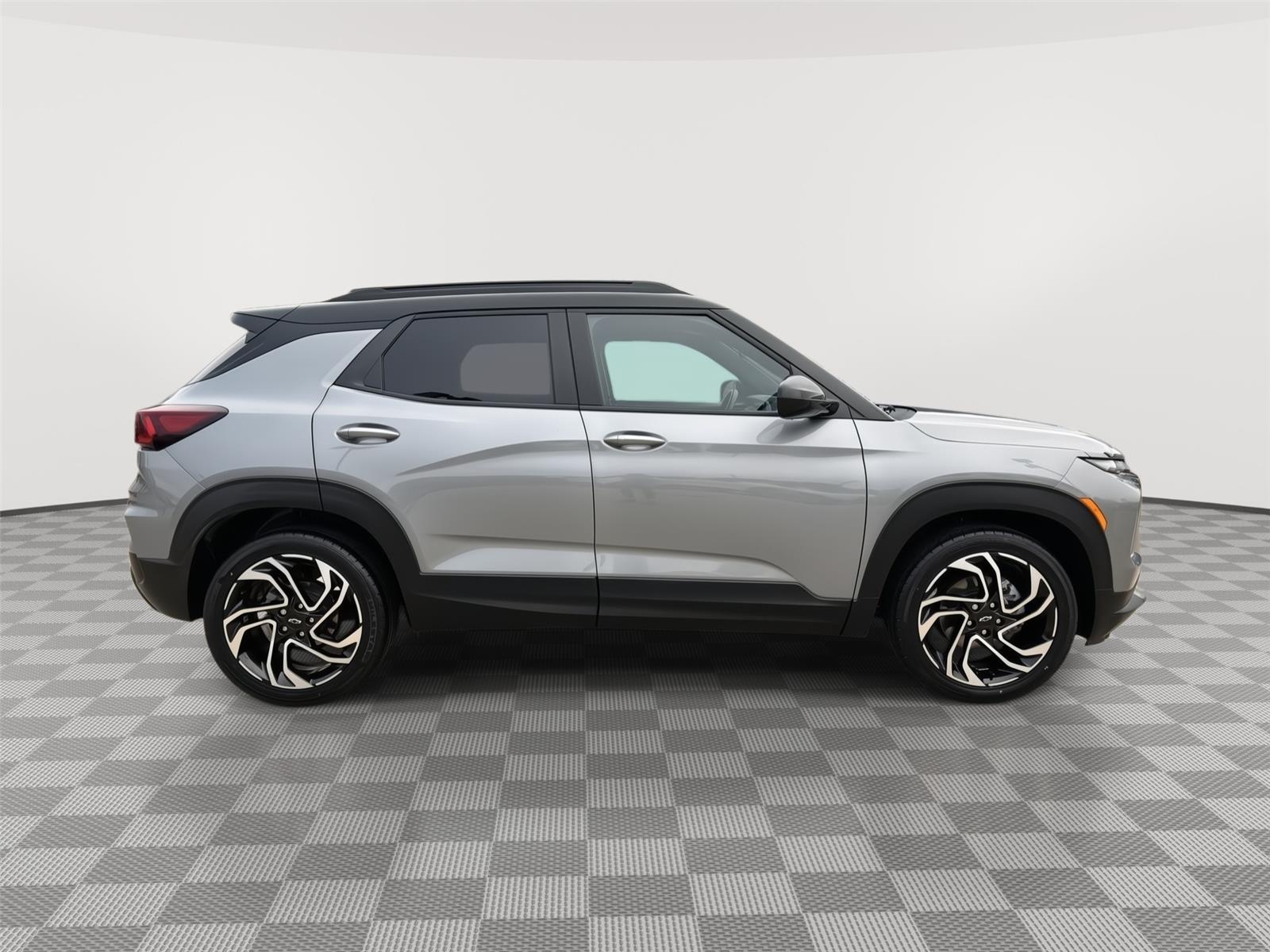 Vehicle photo 7