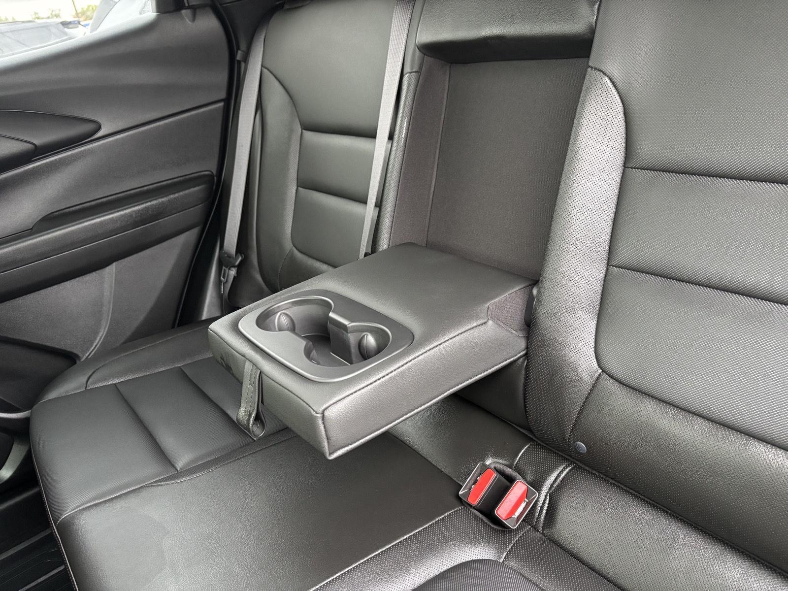 Vehicle photo 40