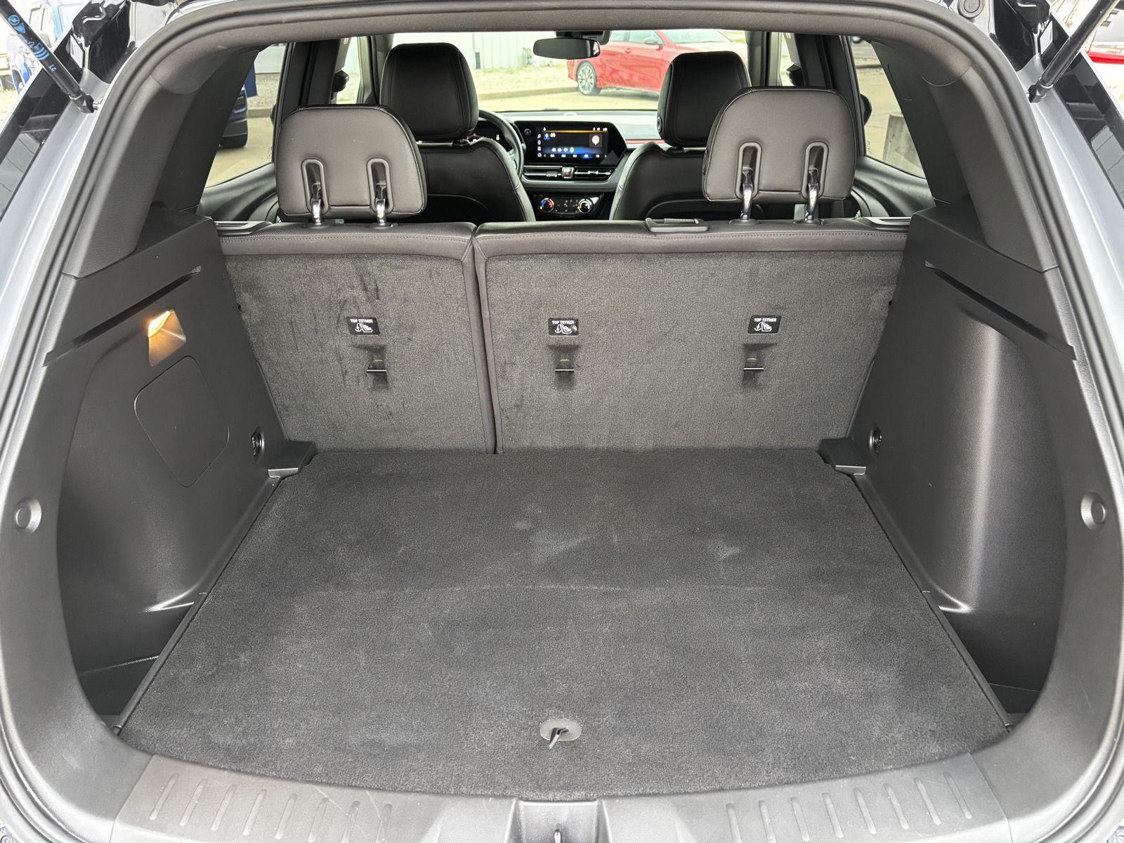 Vehicle photo 42