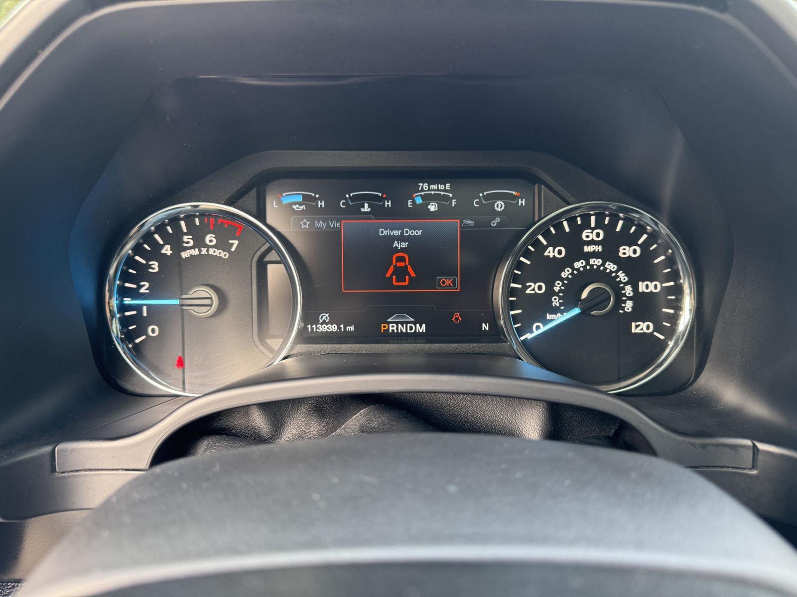 Vehicle photo 3
