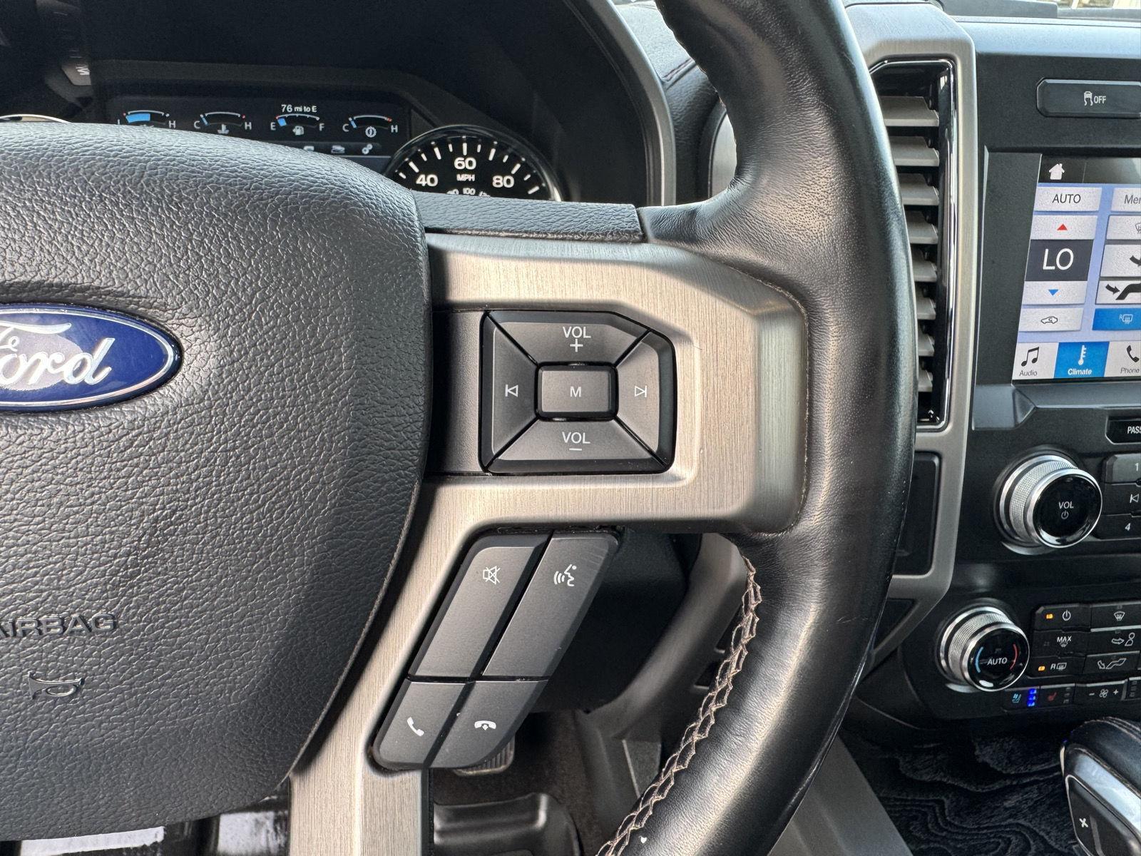 Vehicle photo 16