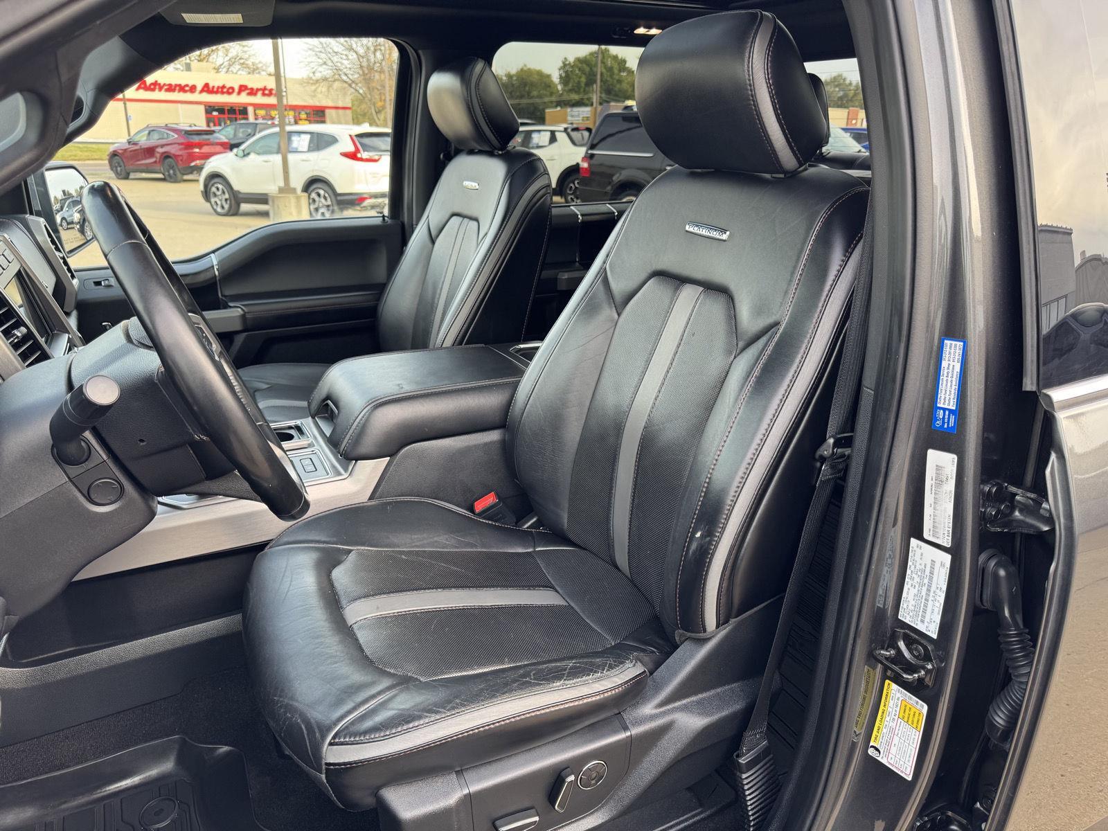 Vehicle photo 19