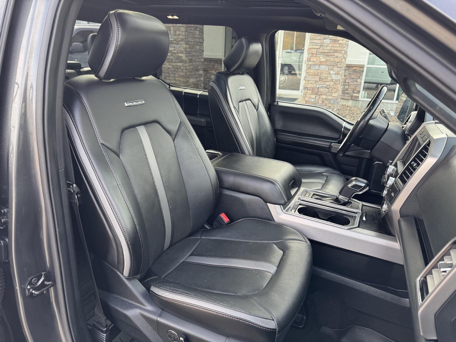 Vehicle photo 25