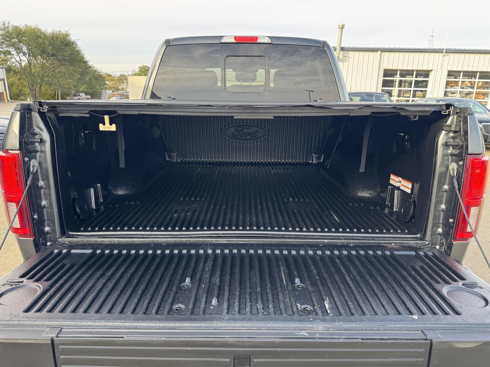 Vehicle photo 44