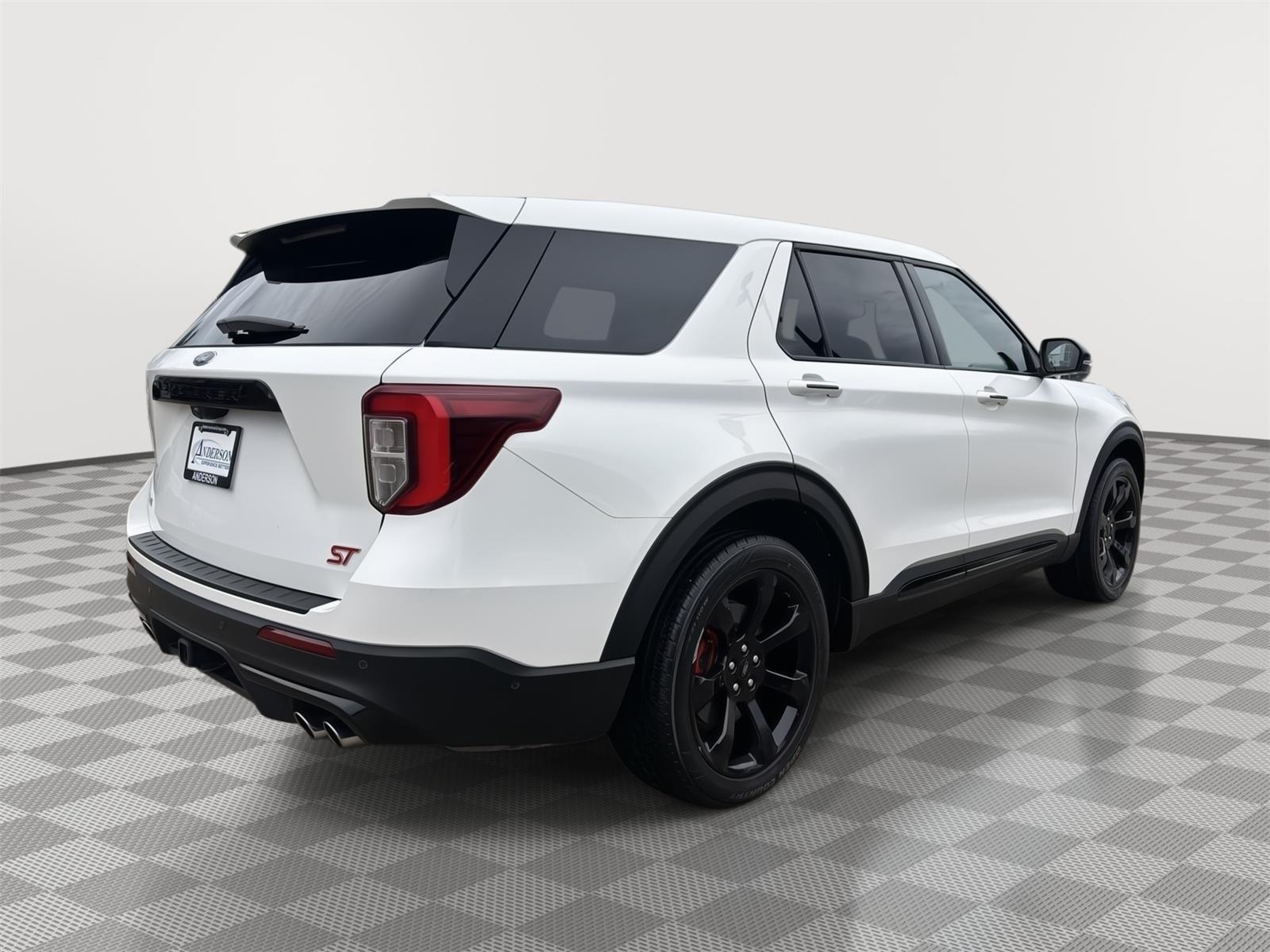 Vehicle photo 8