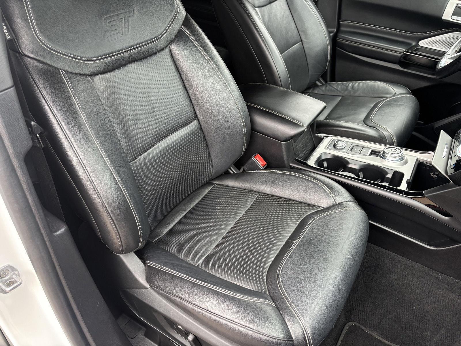 Vehicle photo 27