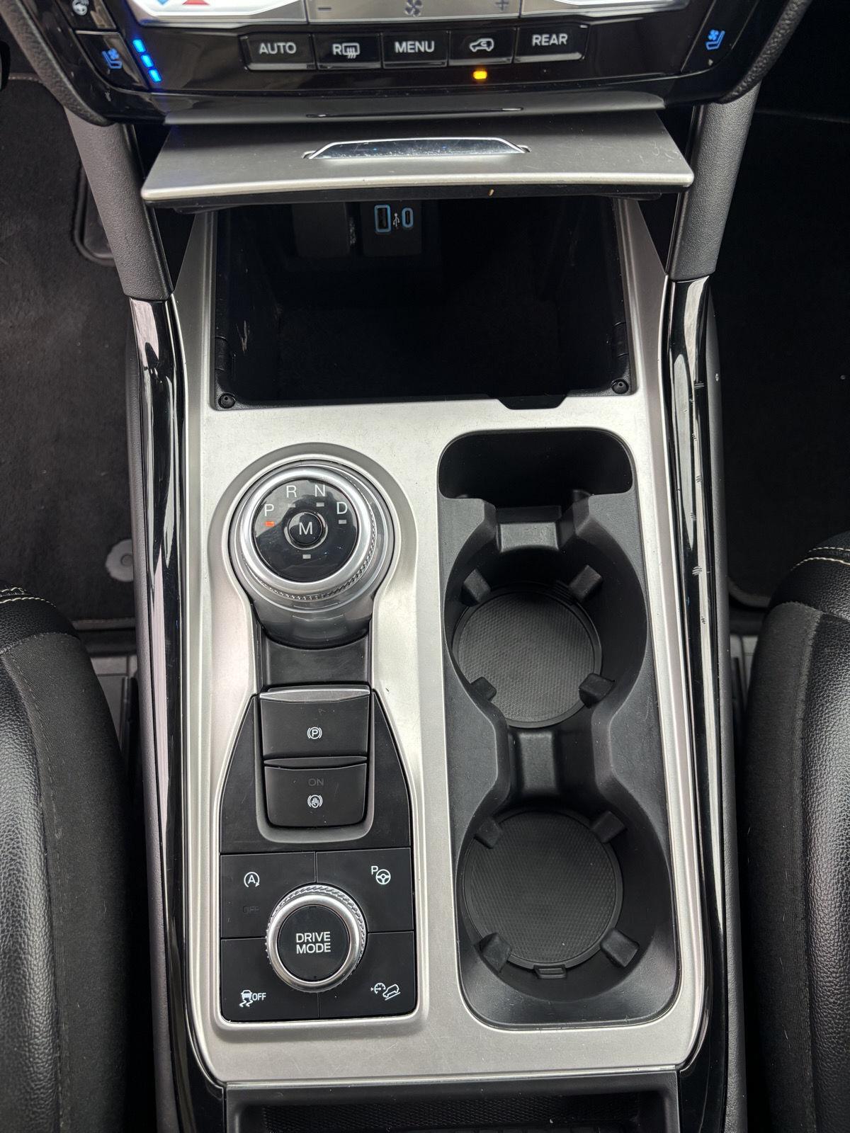 Vehicle photo 37