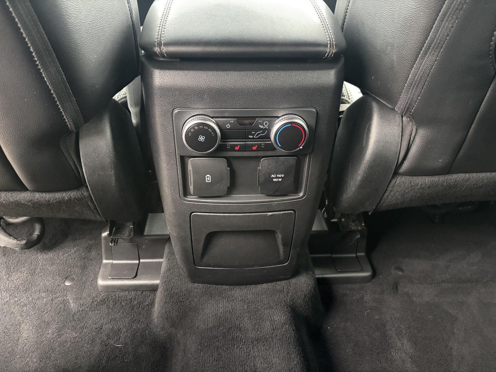 Vehicle photo 38