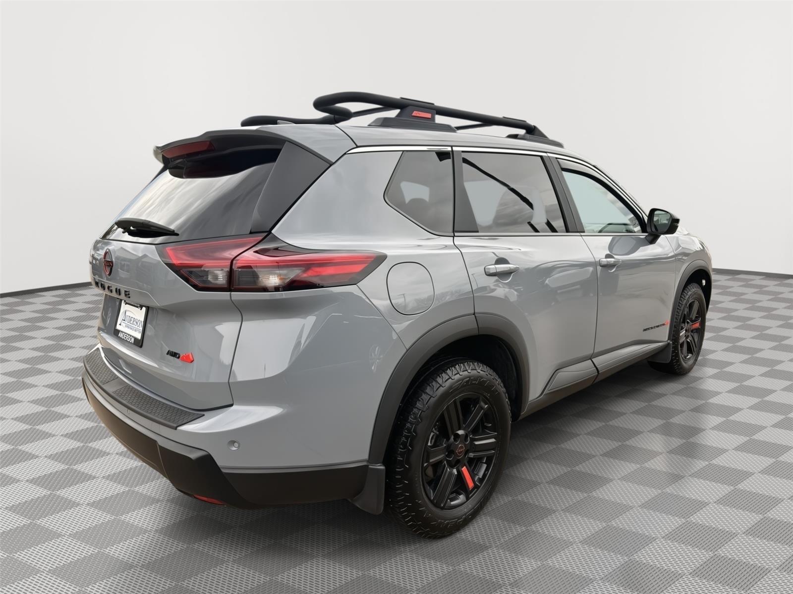 Vehicle photo 8