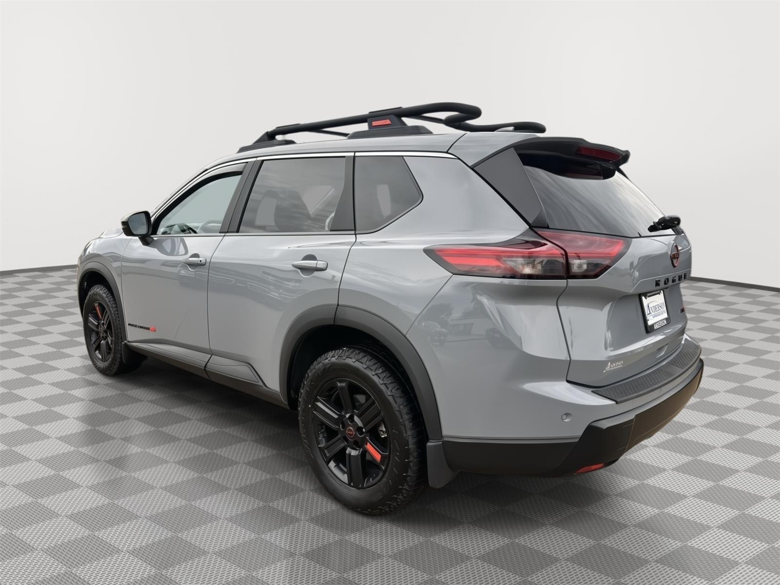 Vehicle photo 10