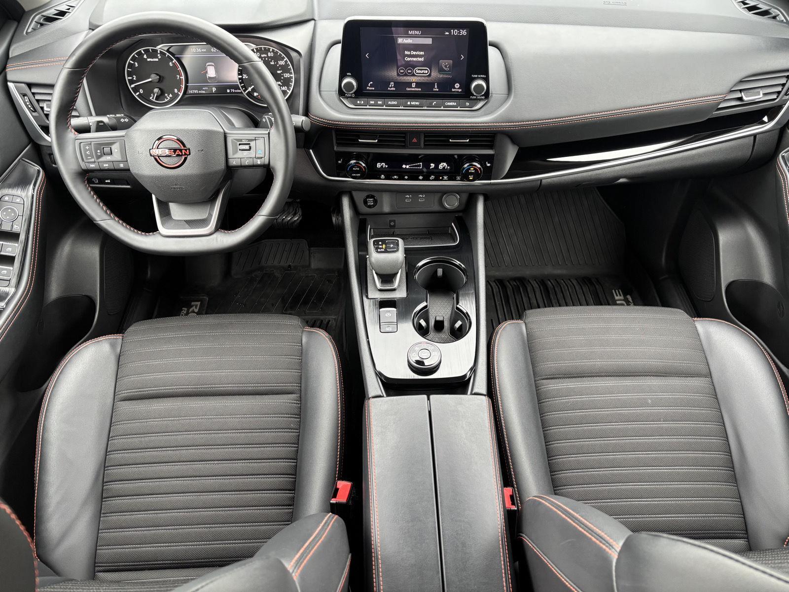 Vehicle photo 22