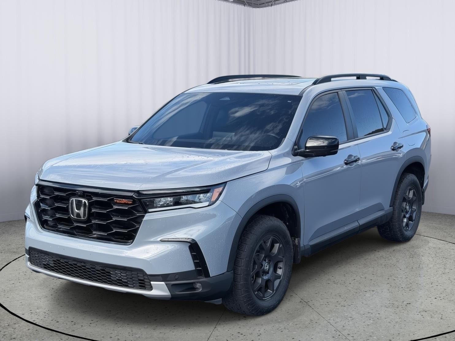 Sonic Gray Pearl 2025 Honda Pilot TrailSport AWD SUV / Crossover All-Wheel Drive Automatic