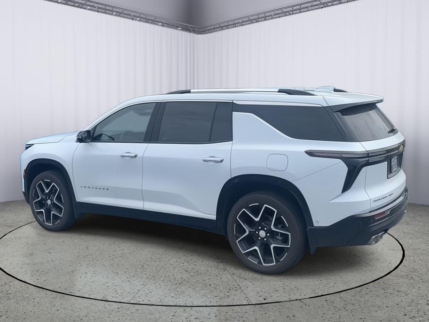 Polar White Tricoat 2026 Chevrolet Traverse SUV / Crossover Four-Wheel Drive 8-Speed Automatic