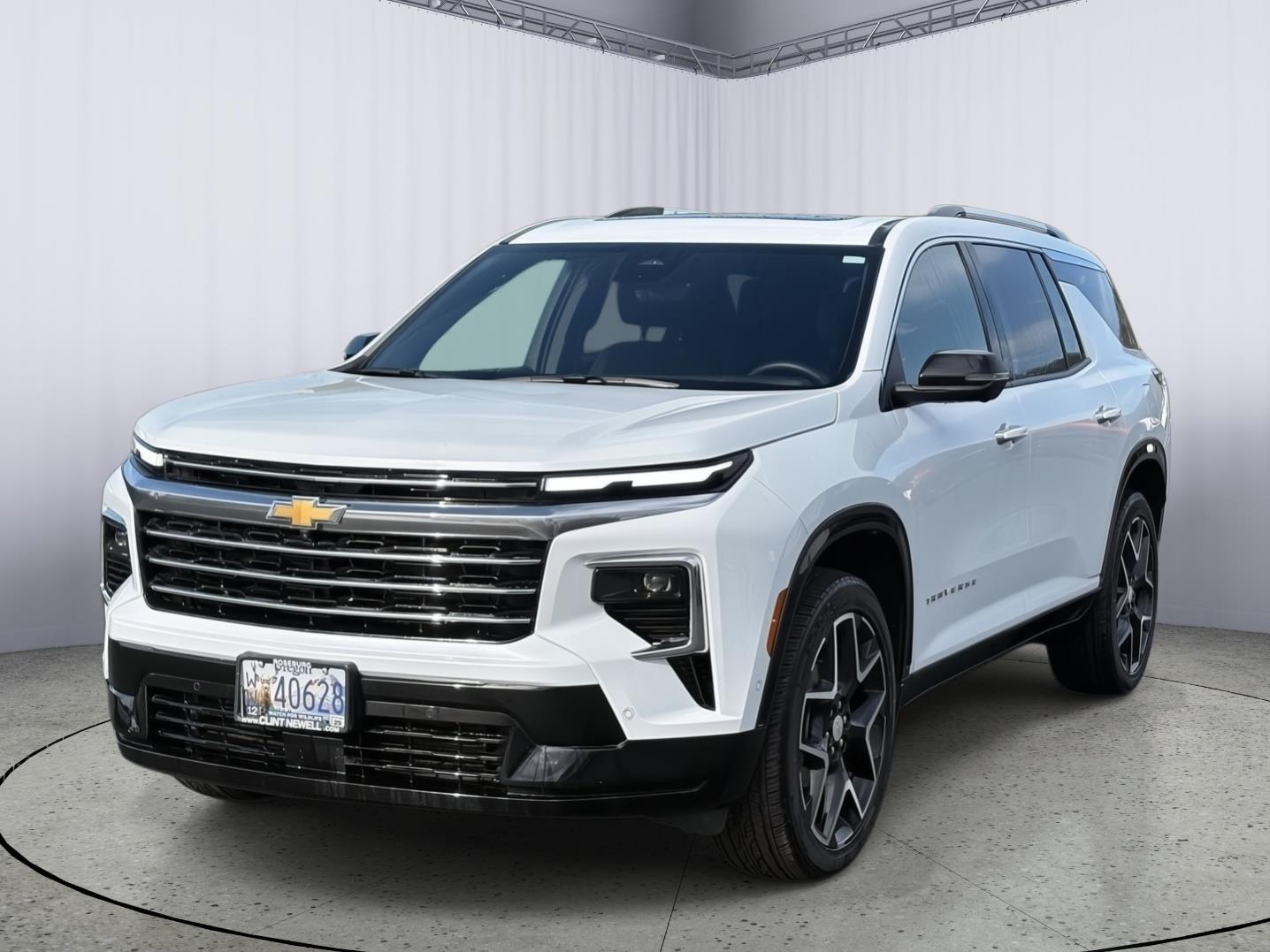 Polar White Tricoat 2026 Chevrolet Traverse SUV / Crossover Four-Wheel Drive 8-Speed Automatic