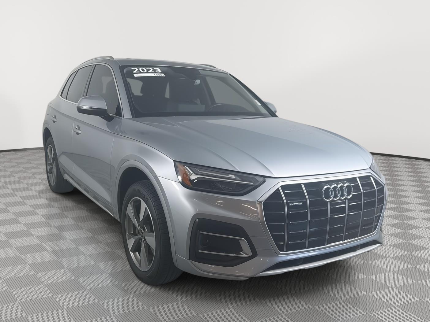 2023 Audi Q5 quattro Premium Plus 40 TFSI