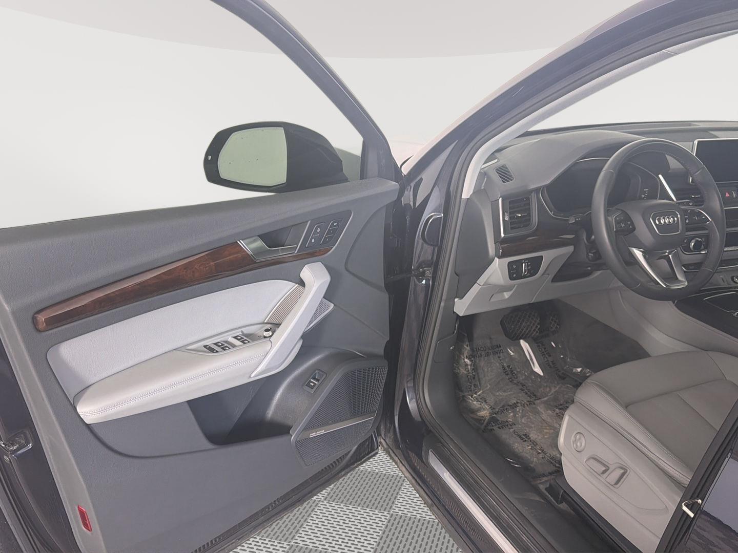 2019 Audi Q5 quattro Premium Plus 45 TFSI