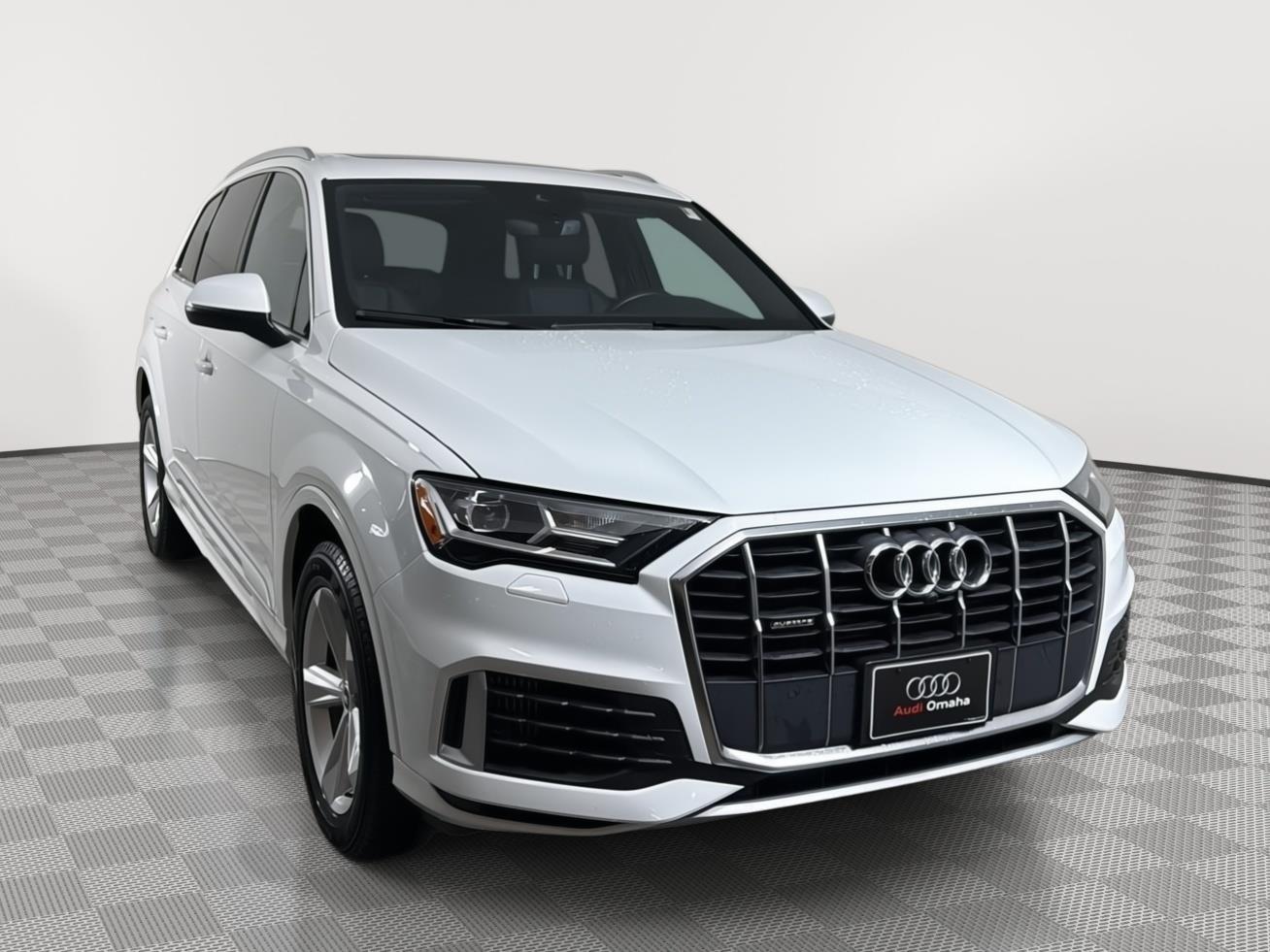 Carrara White 2021 Audi Q7 quattro Premium 55 TFSI SUV / Crossover All-Wheel Drive Automatic