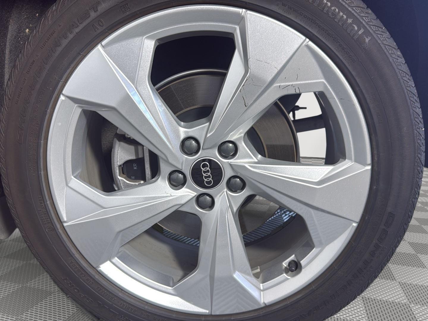 Navarra Blue Metallic 2023 Audi Q5 SUV / Crossover All-Wheel Drive Automatic