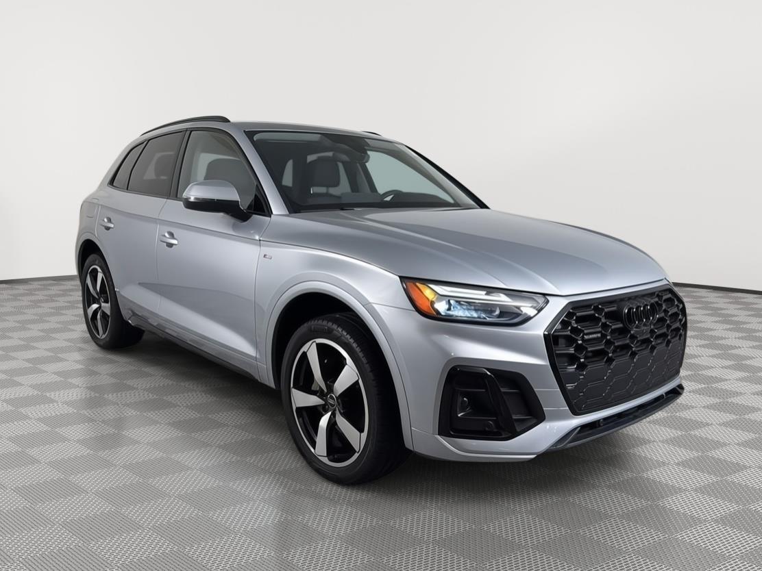 Florett Silver Metallic 2022 Audi Q5 SUV / Crossover All-Wheel Drive Automatic