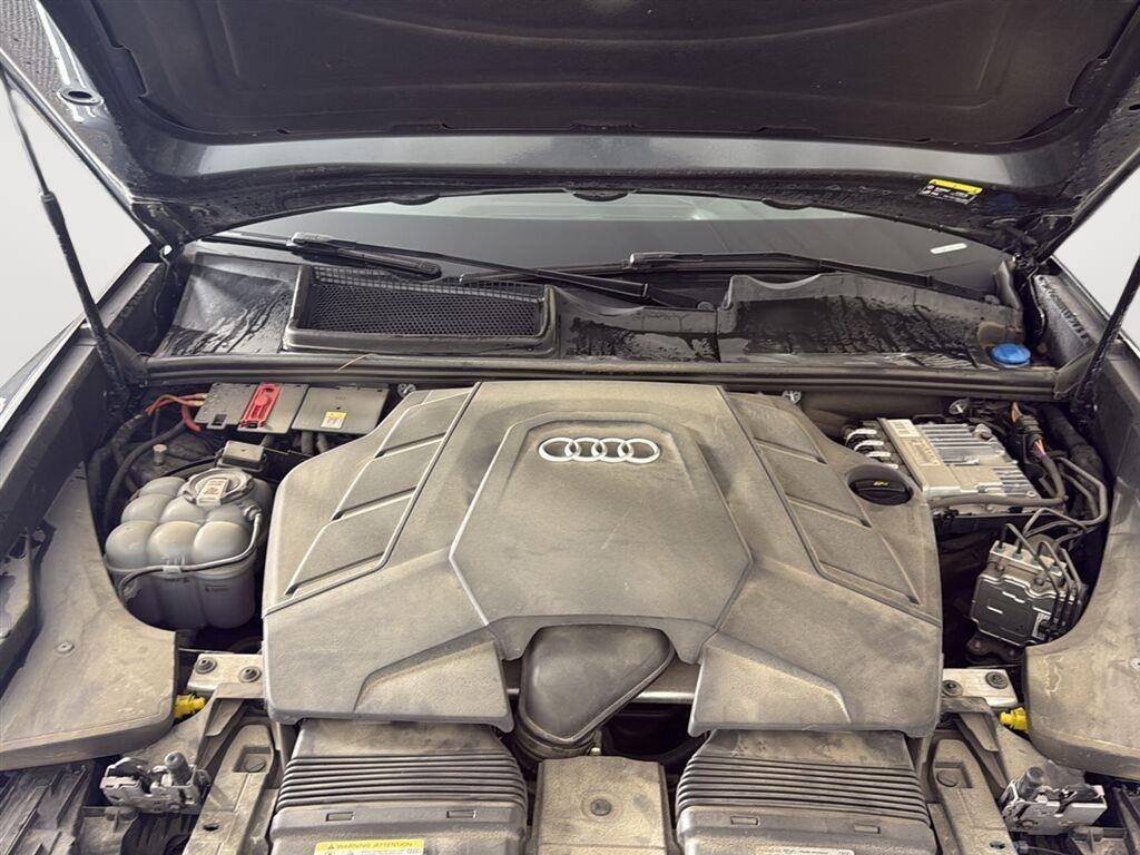 Used 2023 Daytona Gray Pearl Effect Audi Premium Plus image 10