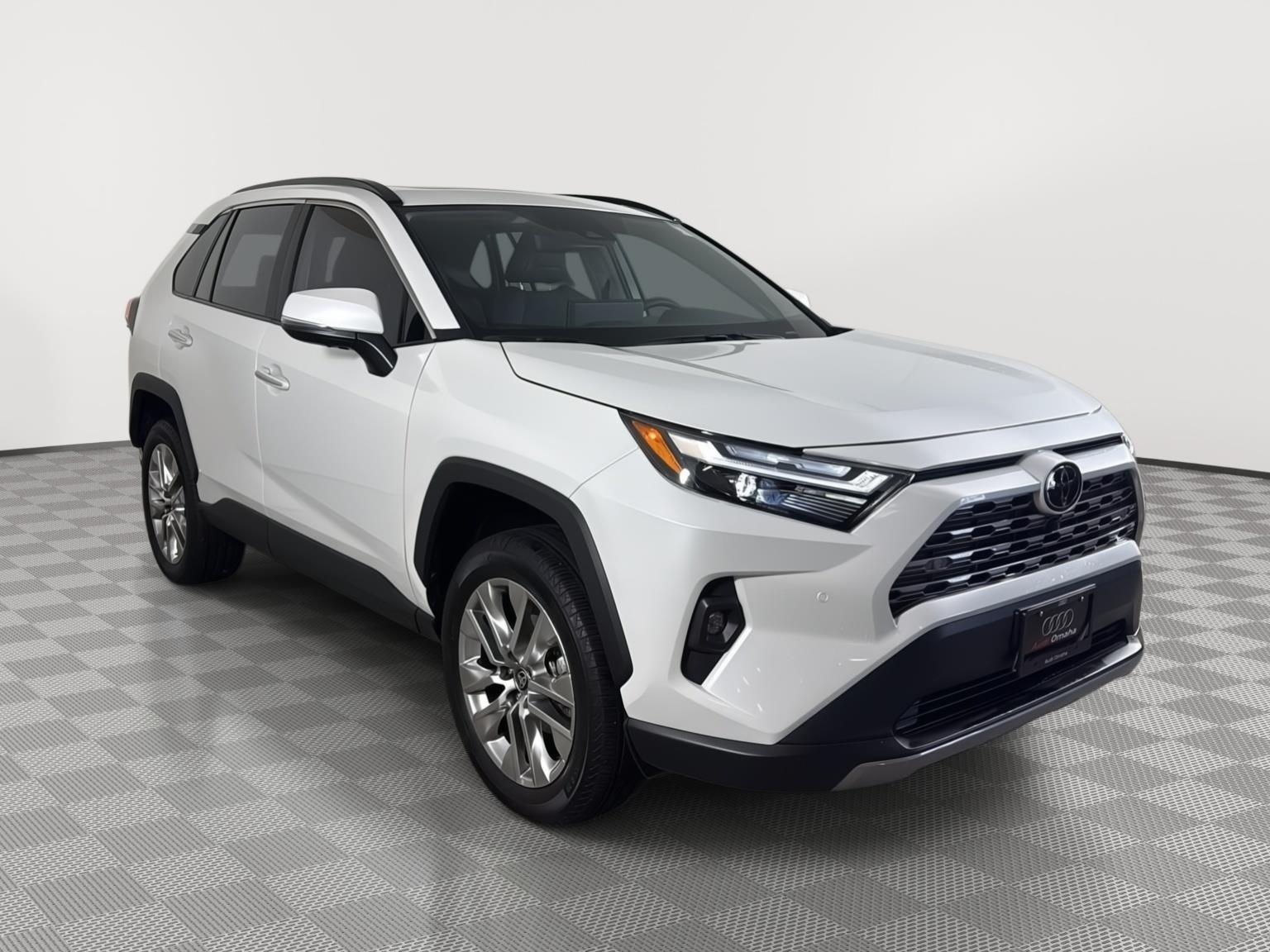 White (Wind Chill Pearl) 2025 Toyota RAV4 SUV / Crossover All-Wheel Drive 8-Speed Automatic