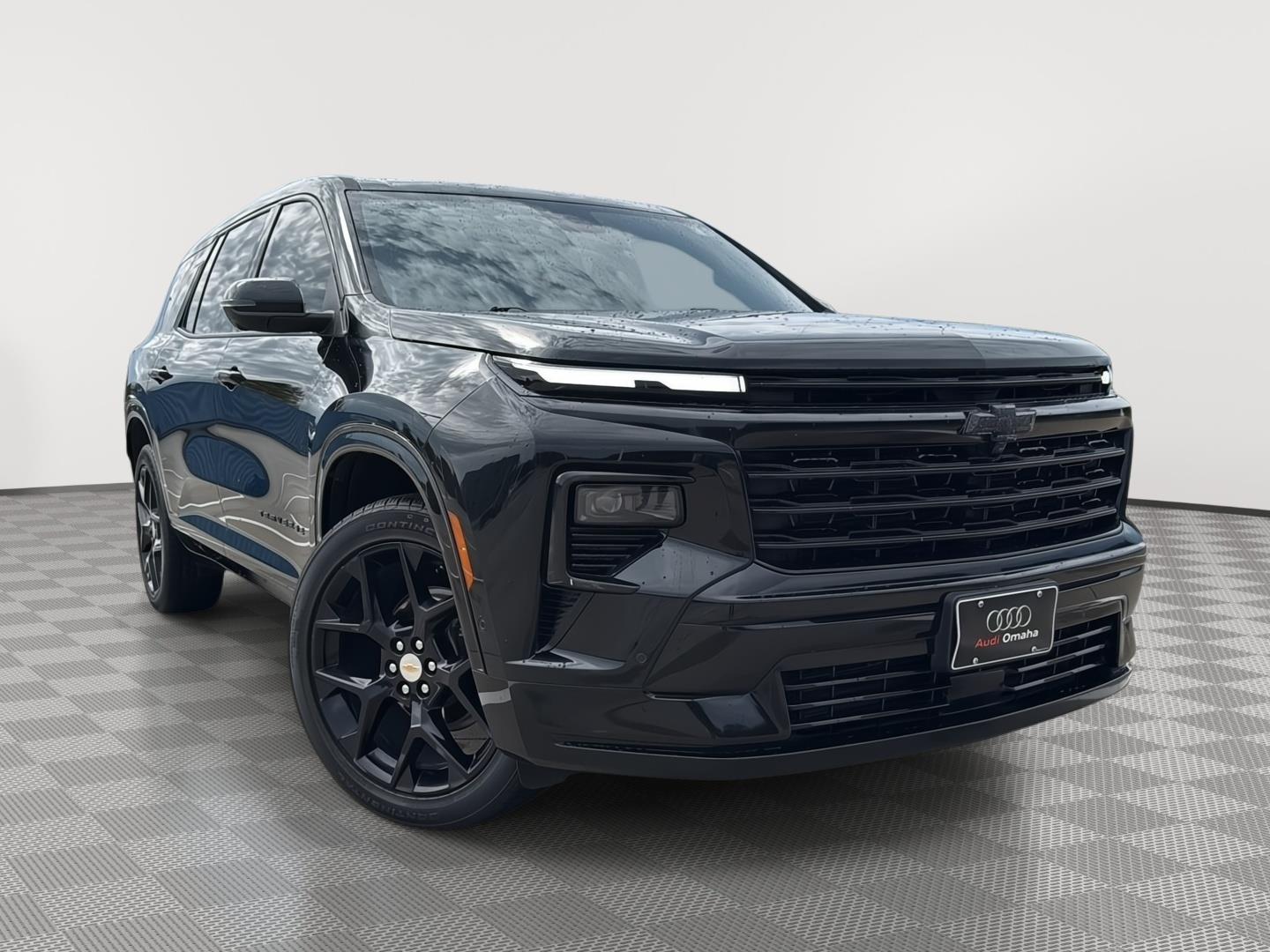 Mosaic Black Metallic 2025 Chevrolet Traverse SUV / Crossover Four-Wheel Drive Automatic