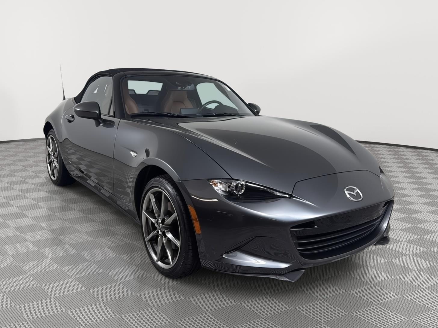 Machine Gray Metallic 2022 Mazda MX-5 Miata Convertible Rear-Wheel Drive Manual