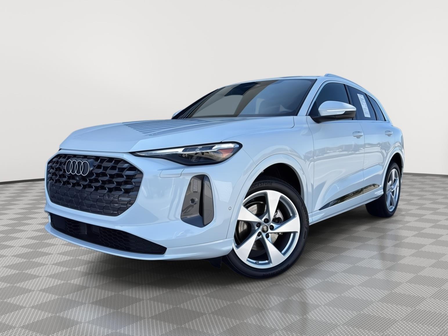 Glacier White Metallic 2025 Audi Q5 SUV / Crossover All-Wheel Drive Automatic