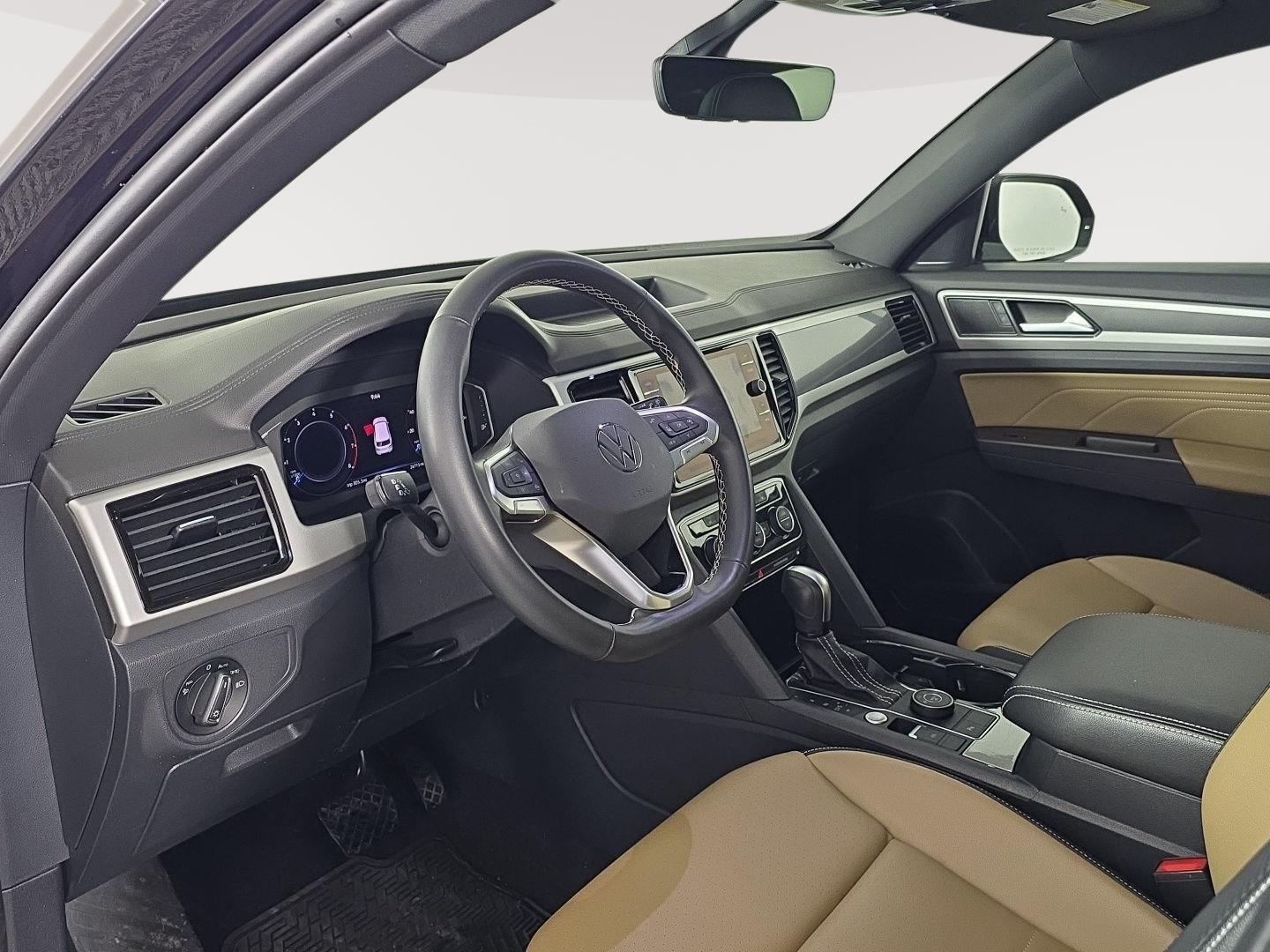 2022 Volkswagen Atlas Cross Sport SE 4Motion with Technology