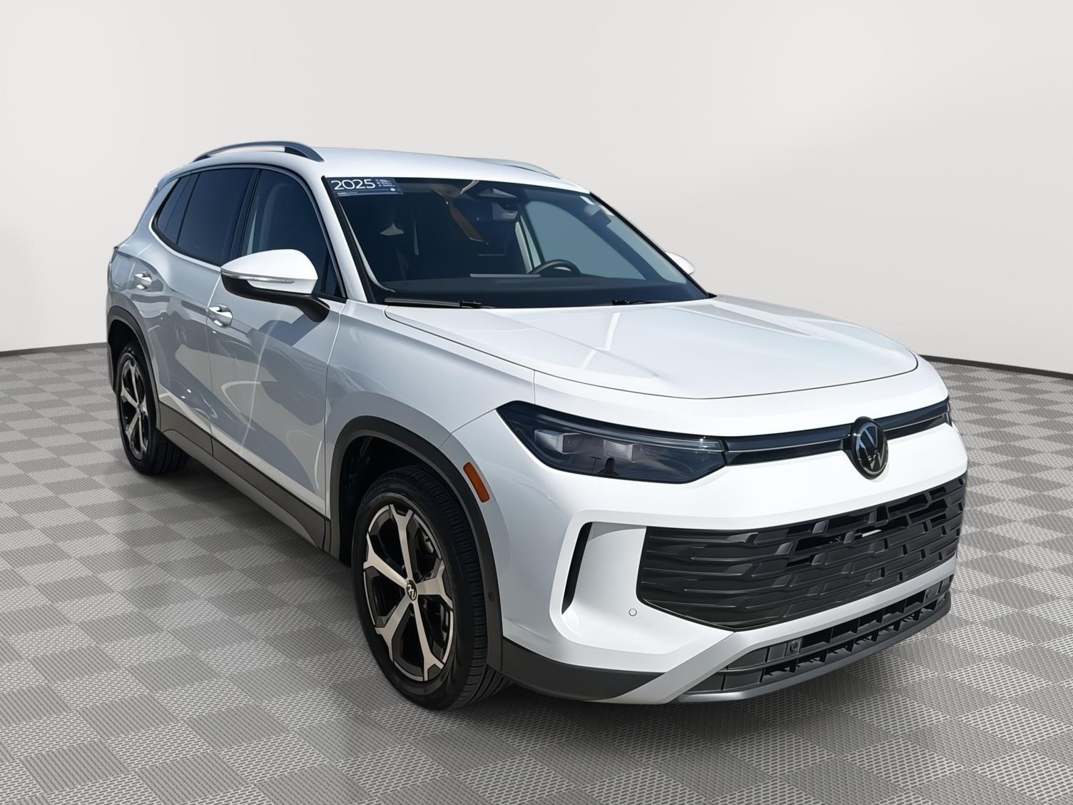 2025 Volkswagen Tiguan SE 4Motion