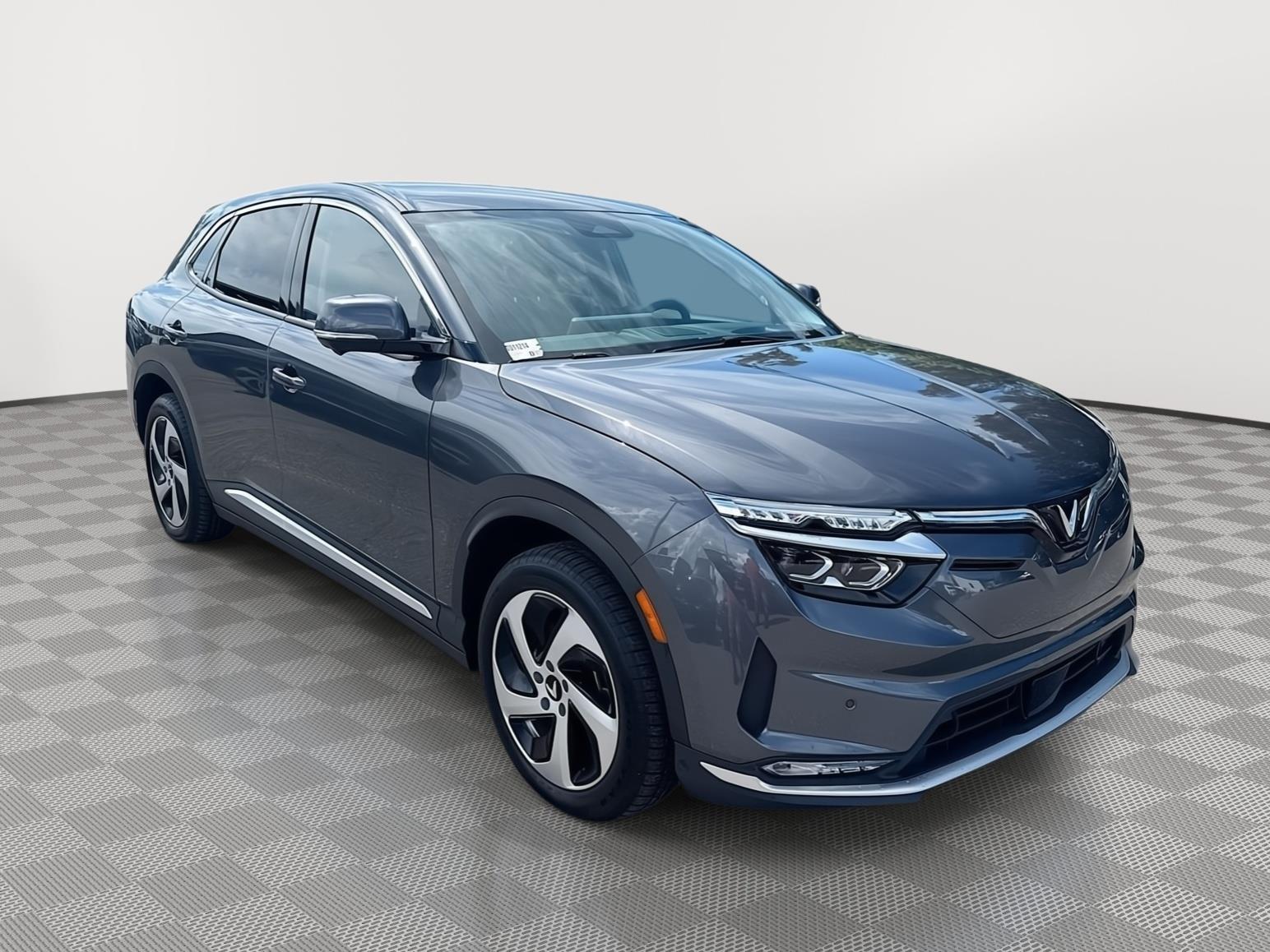 Gray (NEPTUNE GREY) 2025 VinFast VF8 Eco AWD SUV / Crossover All-Wheel Drive Automatic