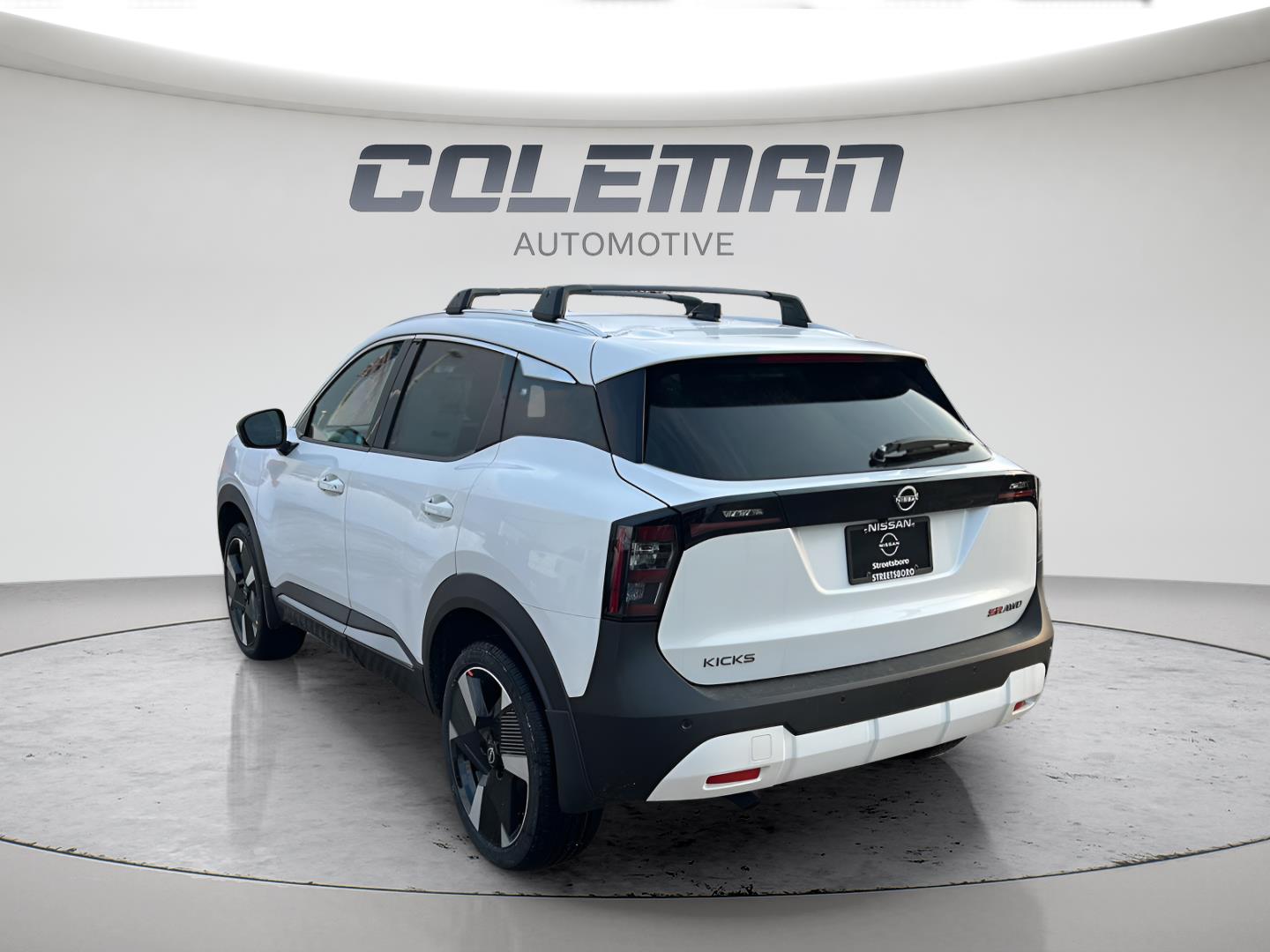 View vehicle photo 5