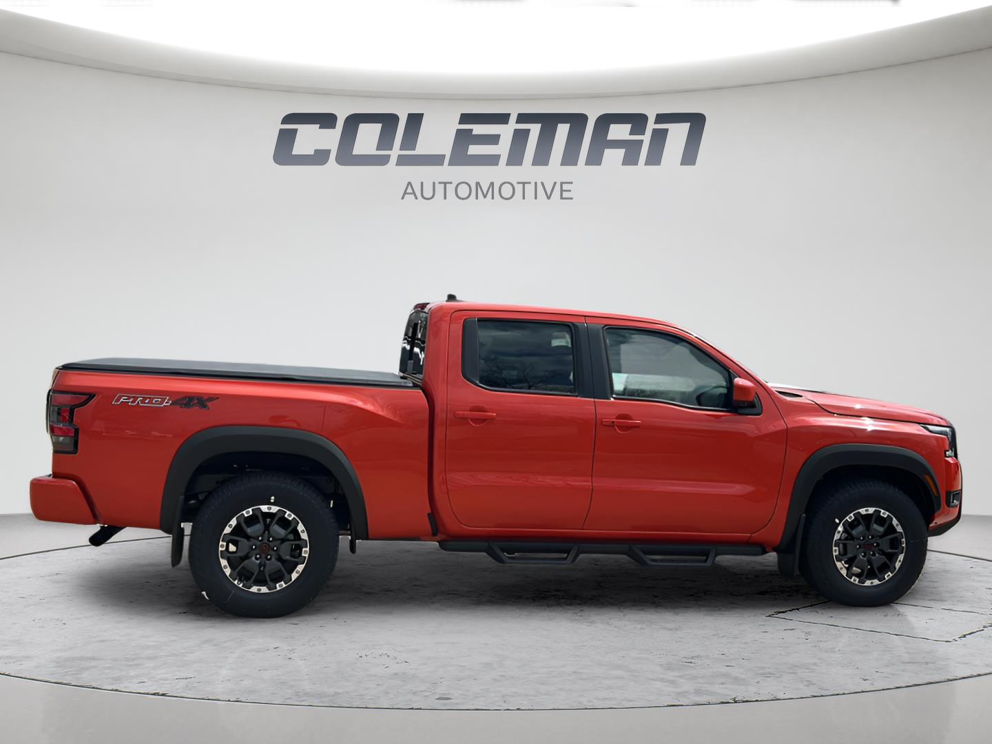 View vehicle photo 4